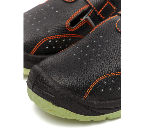 Полуботинки с перфорацией PROFLINE МП МС ПУ/ТПУ